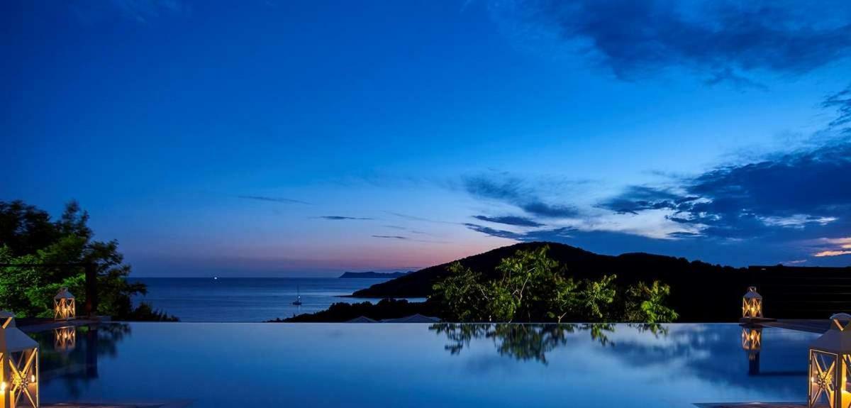 Villa Ioli- Beachfront Luxury Residence Igoumenitsa Exteriör bild